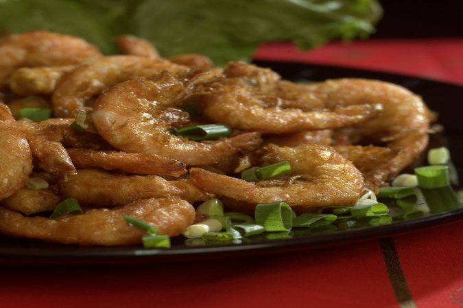 CAMARÃO ALHO E OLHO - Deliciosos camarões fritos ao alho e óleo.